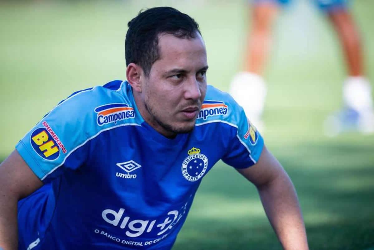 Por falta de acordo, Rodriguinho deixa o Cruzeiro Por falta de acordo, Rodriguinho deixa o Cruzeiro