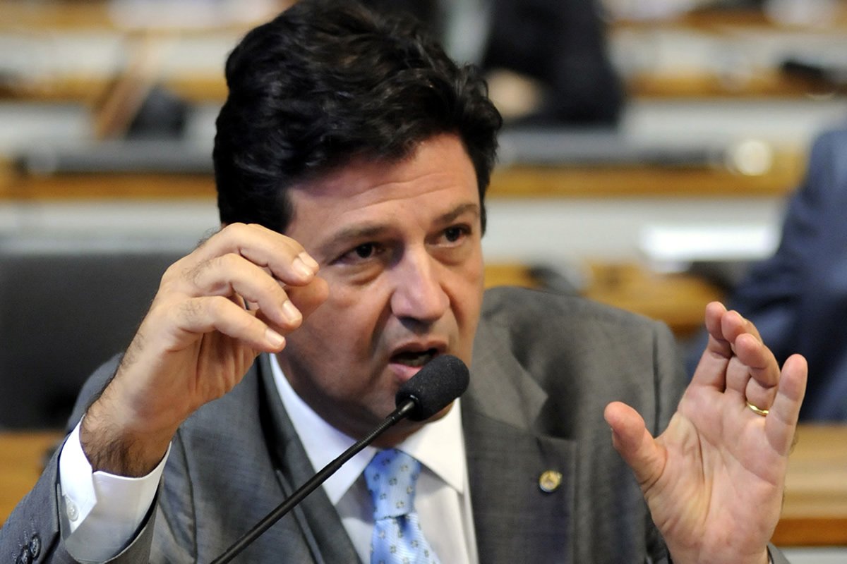 Governo publica portaria que formaliza internação compulsória para coronavírus e punição com prisão Governo publica portaria que formaliza internação compulsória para coronavírus e punição com prisão