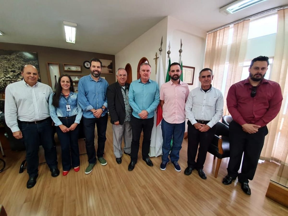 Em ação inédita, Prefeitura de Poços de Caldas nomeia diretor escolhido por meio de processo seletivo Em ação inédita, Prefeitura de Poços de Caldas nomeia diretor escolhido por meio de processo seletivo