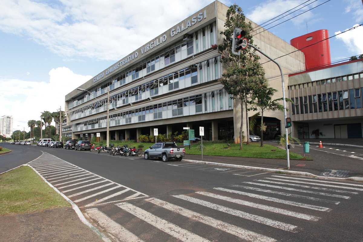 Em Uberlândia, prefeitura antecipa gratificação natalina a aposentados