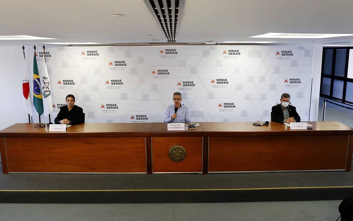 Zema faz balanço da abertura de leitos de UTI no estado