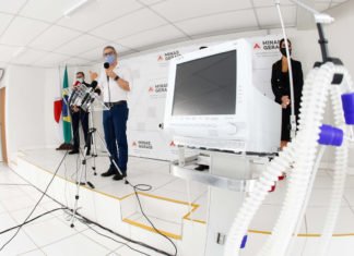 Zema faz nova entrega de respiradores a cidades do interior de Minas